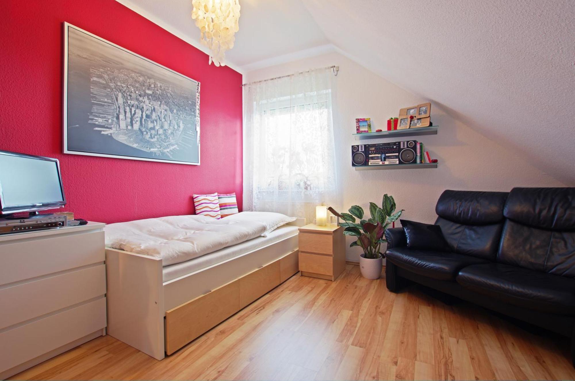 Private Rooms Near Exhibition Center Hanovra Exterior foto