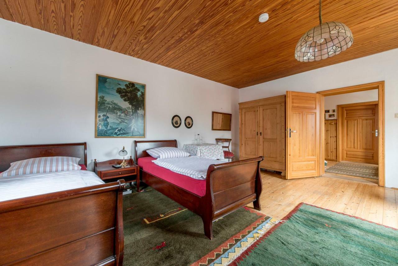 Private Rooms Near Exhibition Center Hanovra Exterior foto