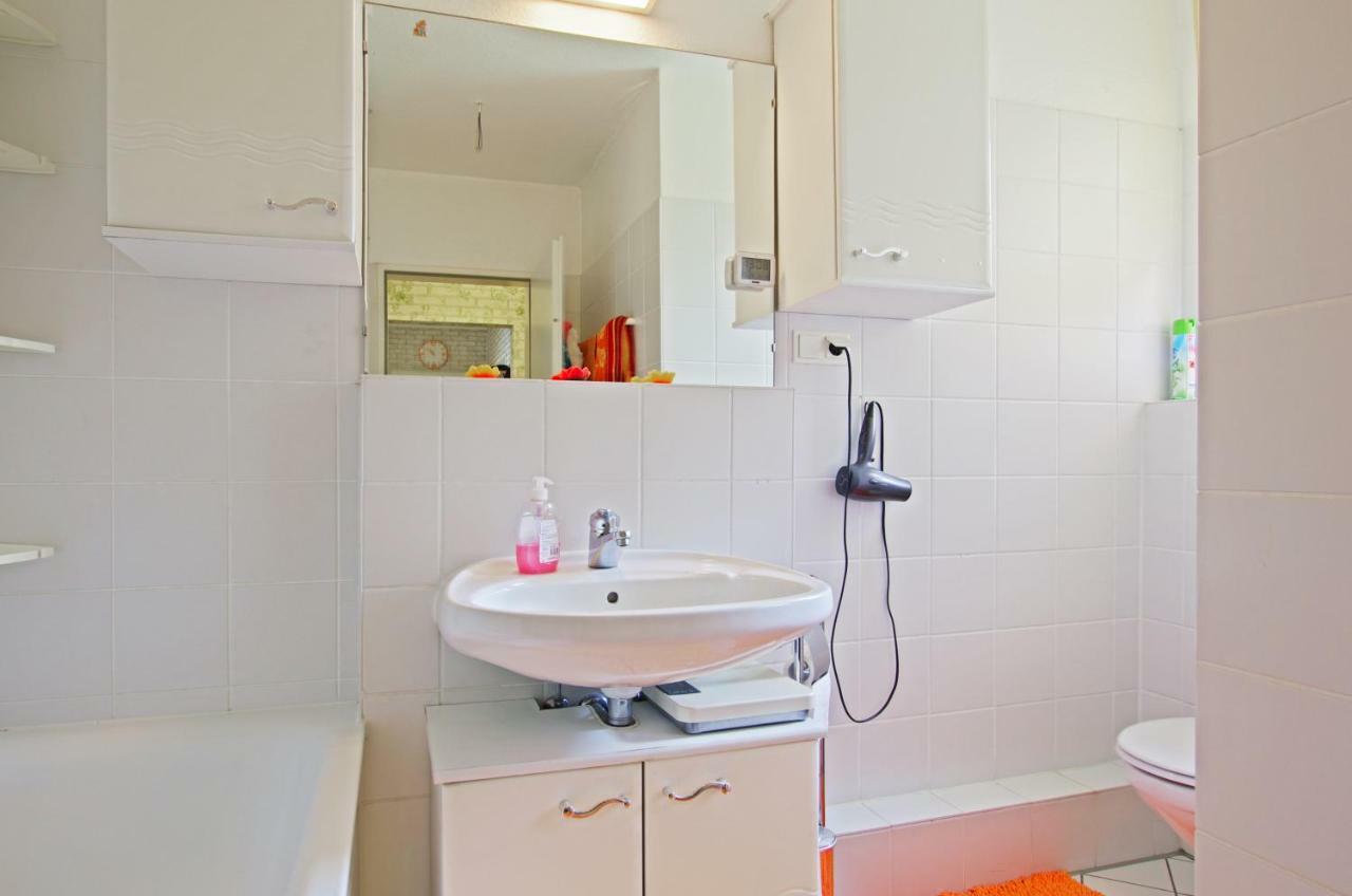 Private Rooms Near Exhibition Center Hanovra Exterior foto